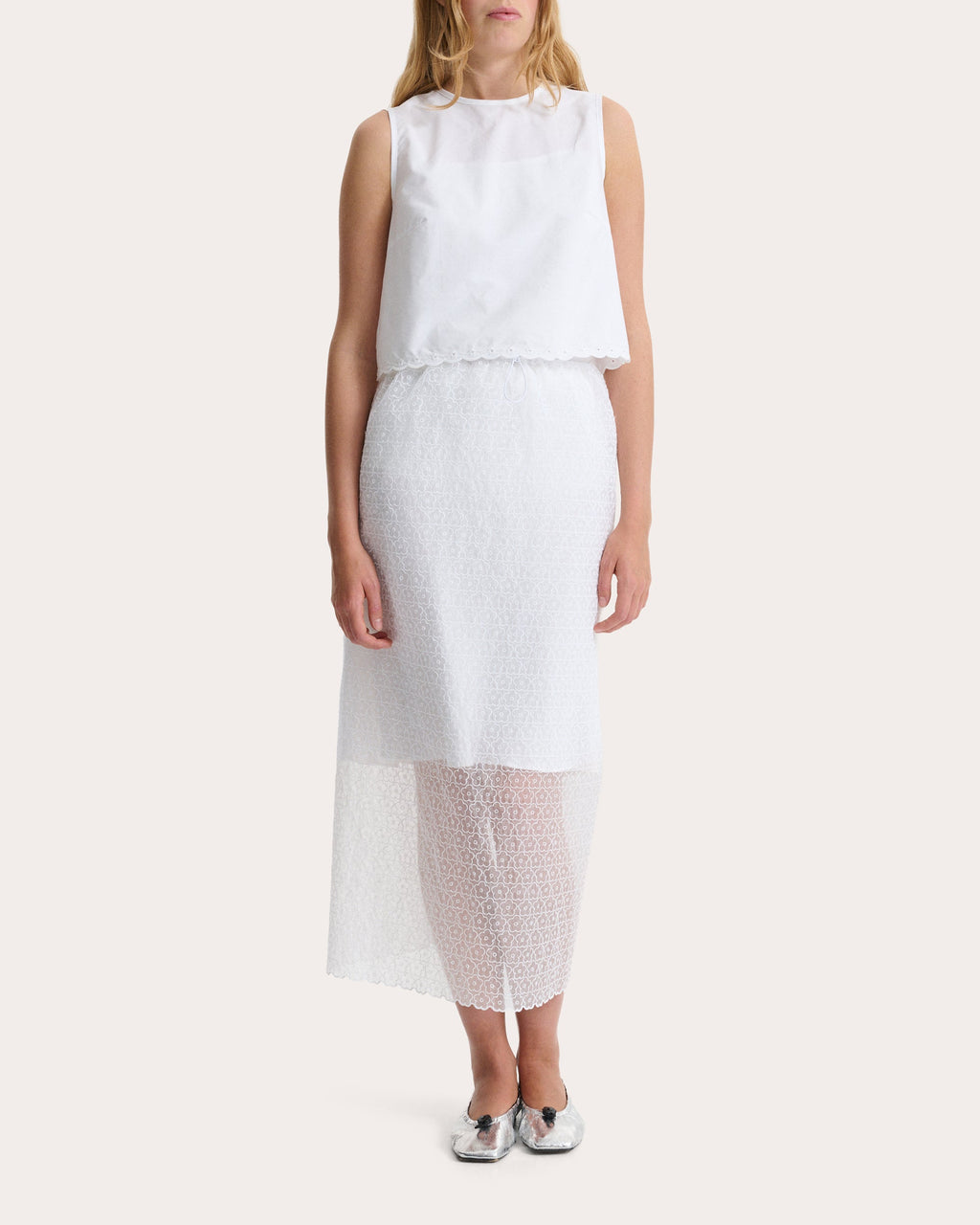 Deeba Embroidered Cotton Sleeveless Crop Top