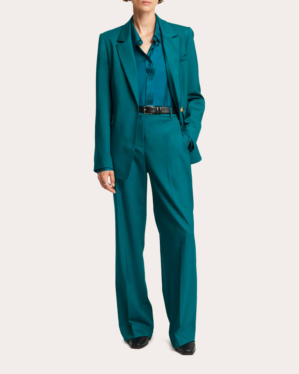 Seasonless Wool Fitted Notch Lapel Blazer