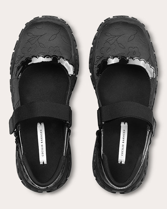 Octave Embroidered Mary Jane Sneaker