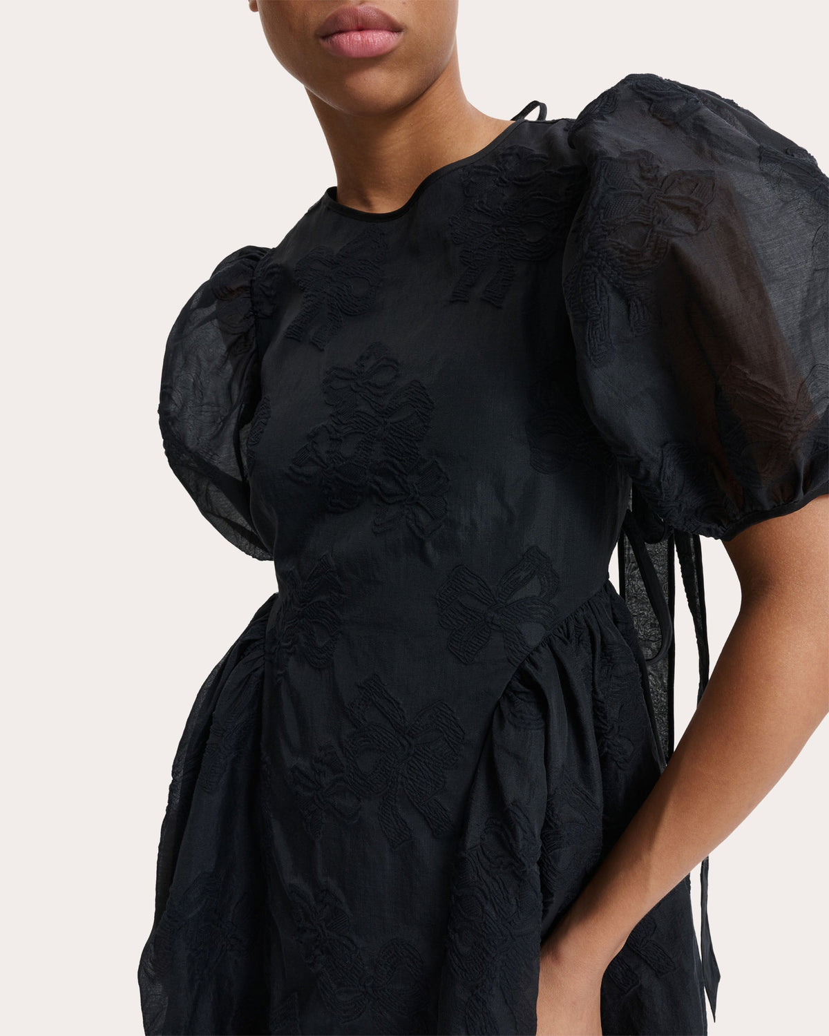 Ulani Papillon Matelassé Puff-Sleeve Dress