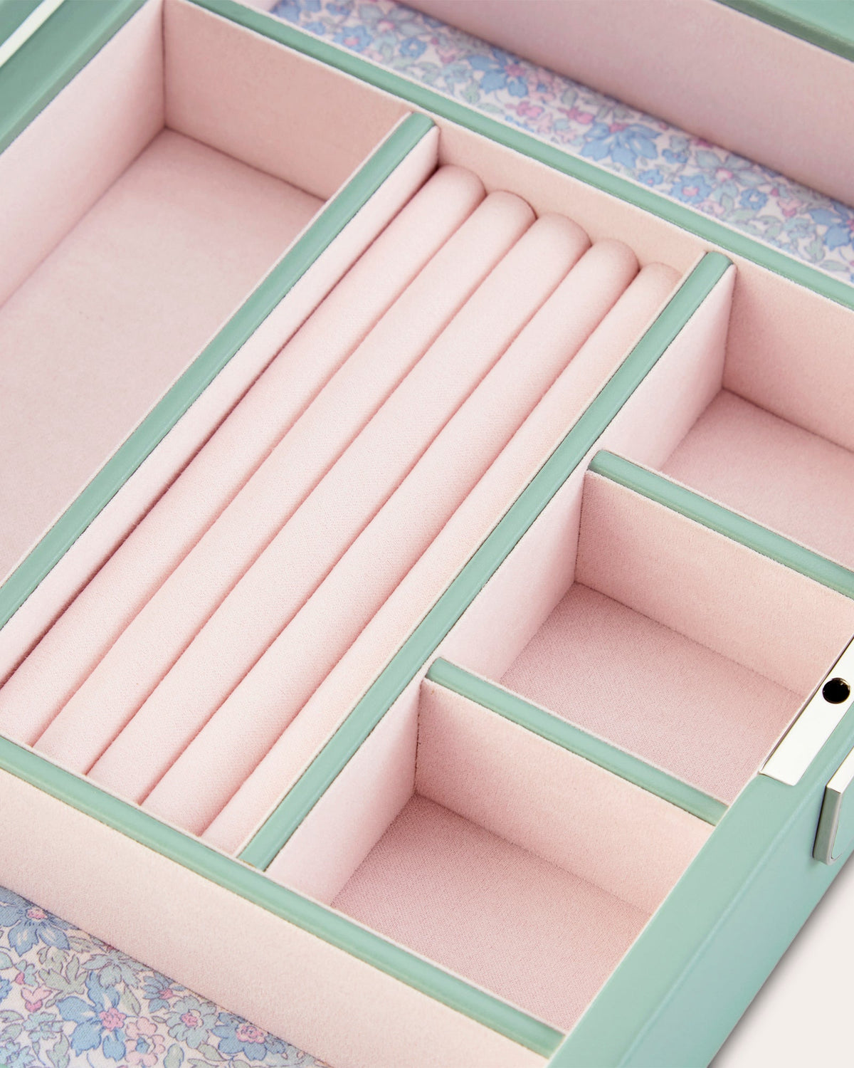 Liberty Medium Jewelry Box