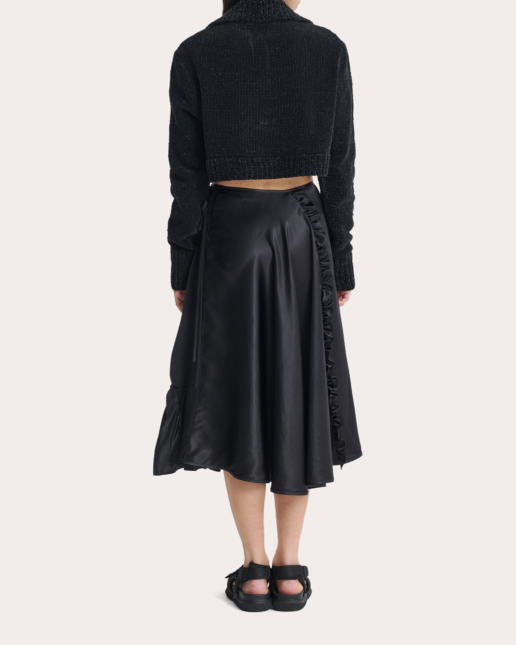 Calla Floral Velvet Collared Pullover