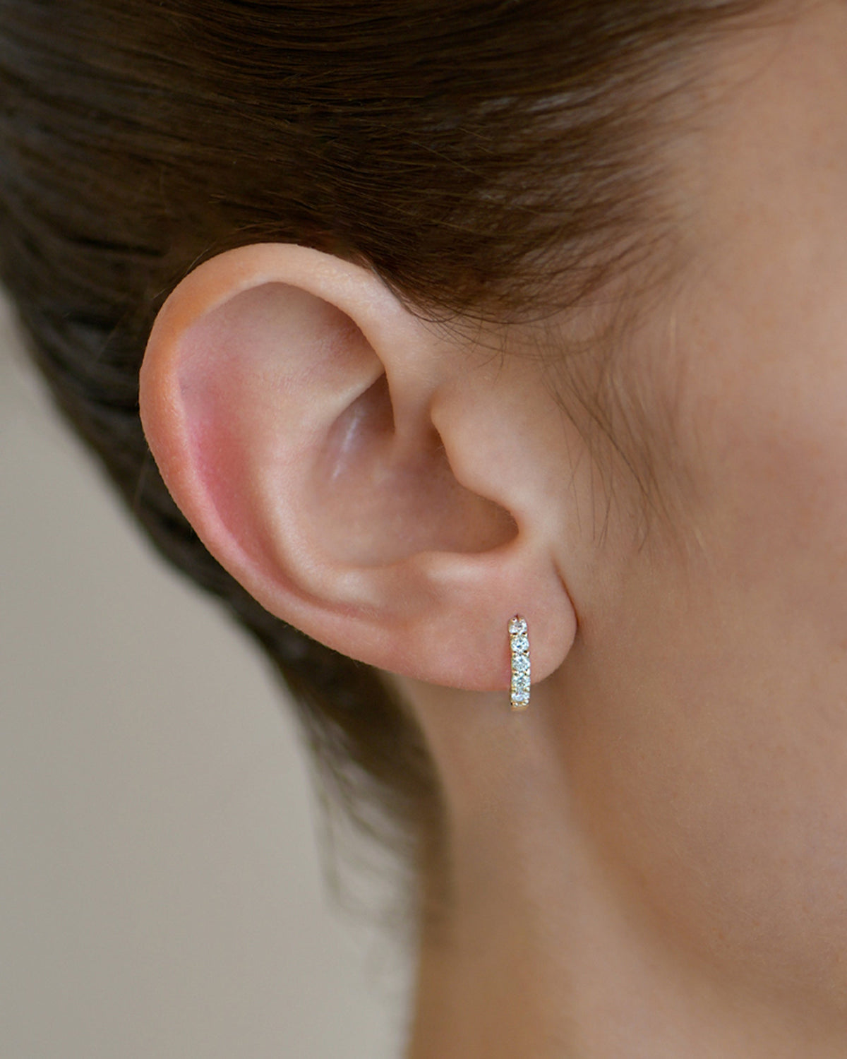 Diamond Pavé Classique Wide Huggie Earring