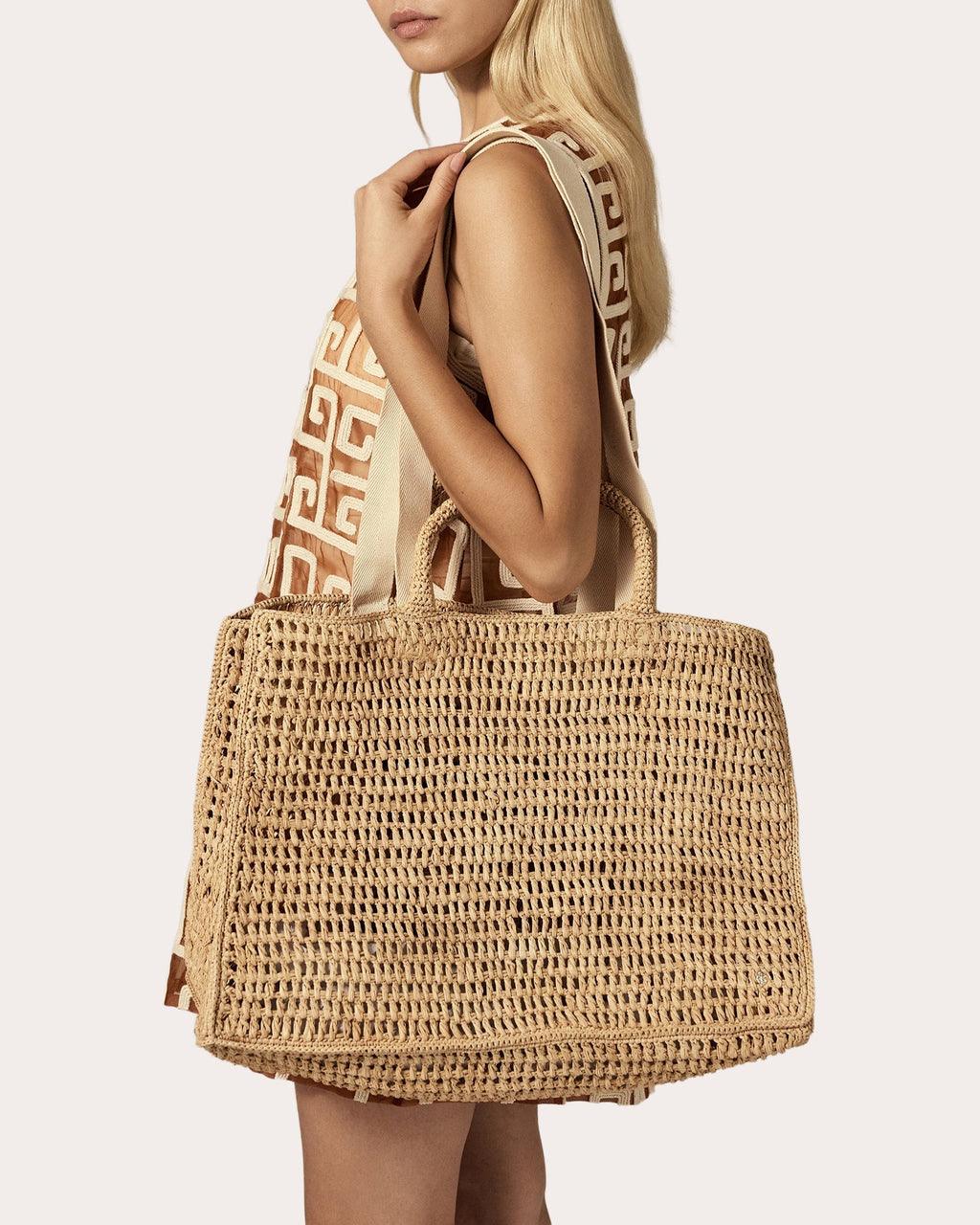 Anika Crocheted Raffia Beach Tote