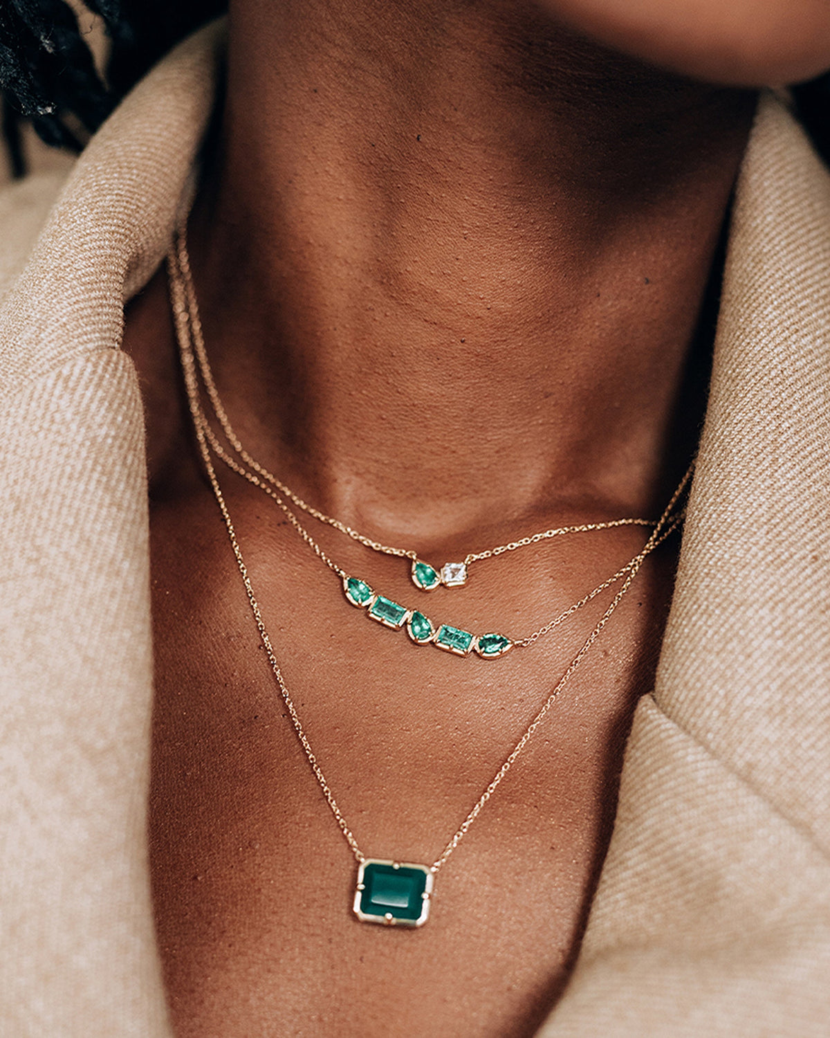 Emerald Mélia Linea Bar Necklace