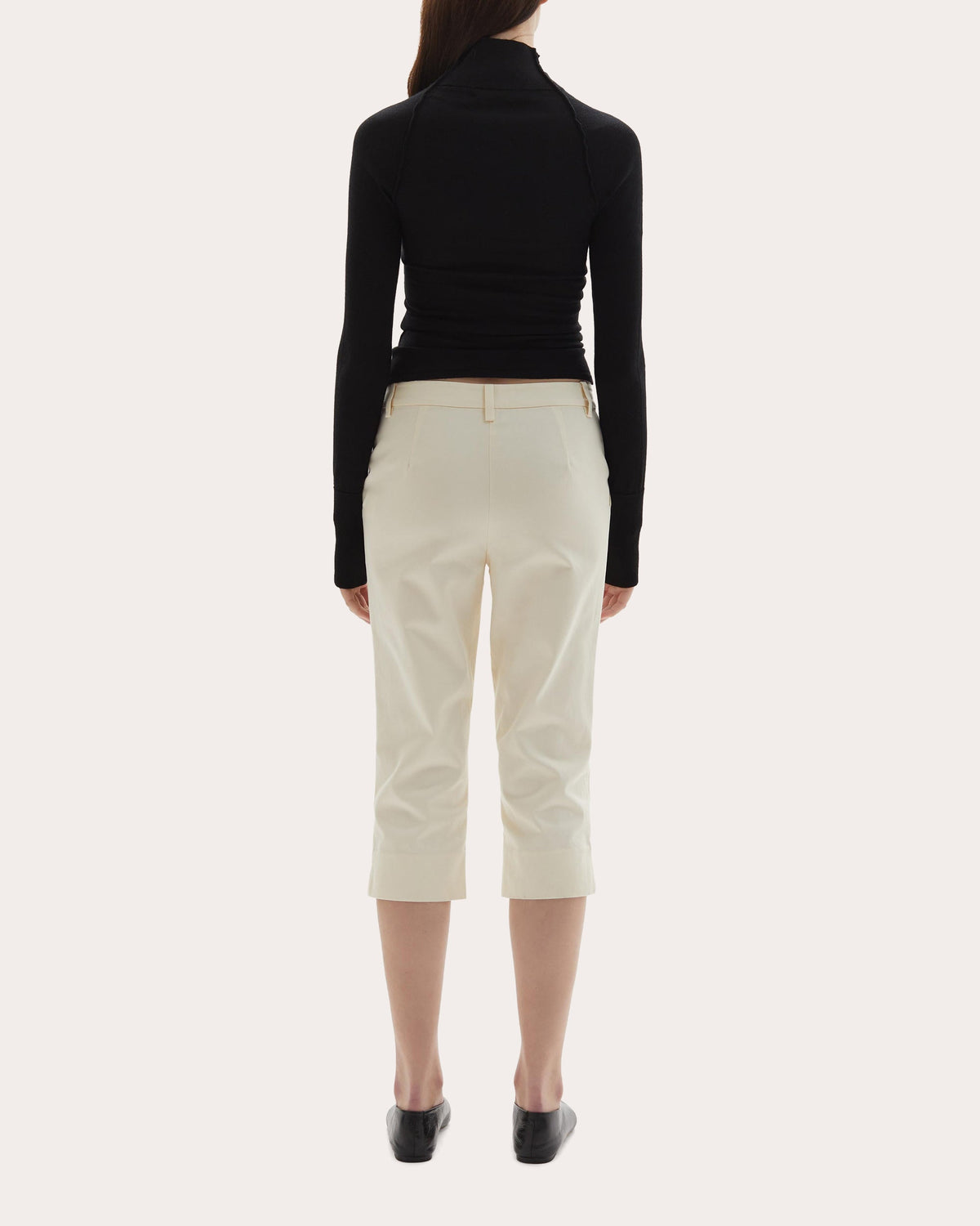 Sara Cotton Mid-Rise Capri Pants