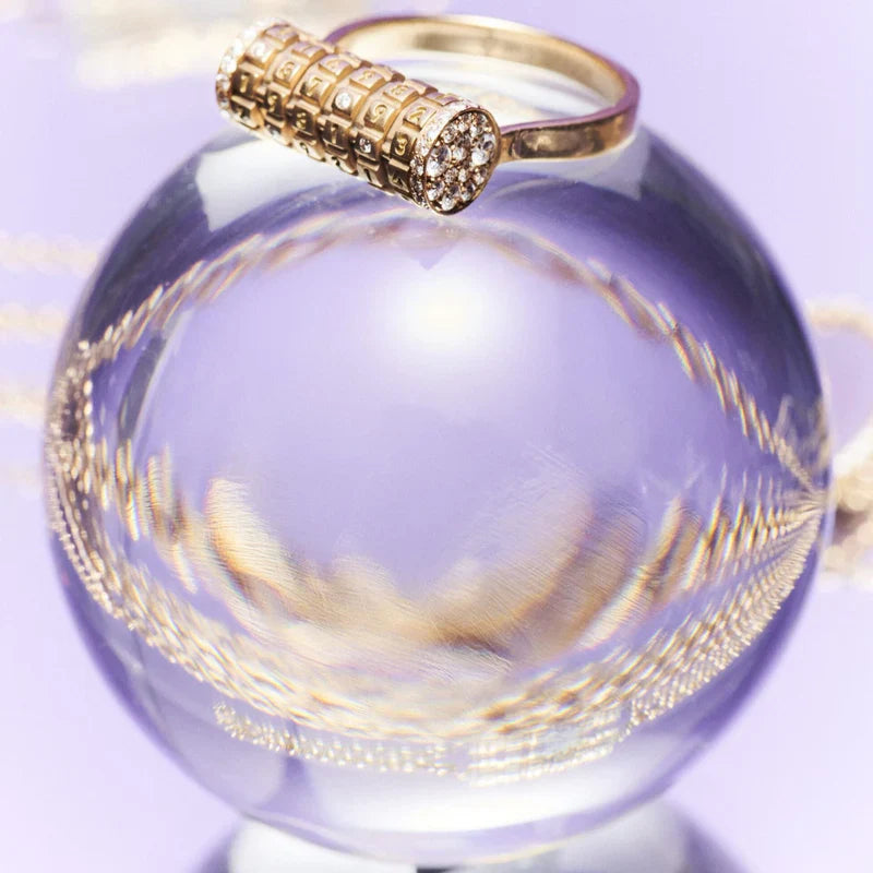 Diamond & 18k Gold Secret Ring