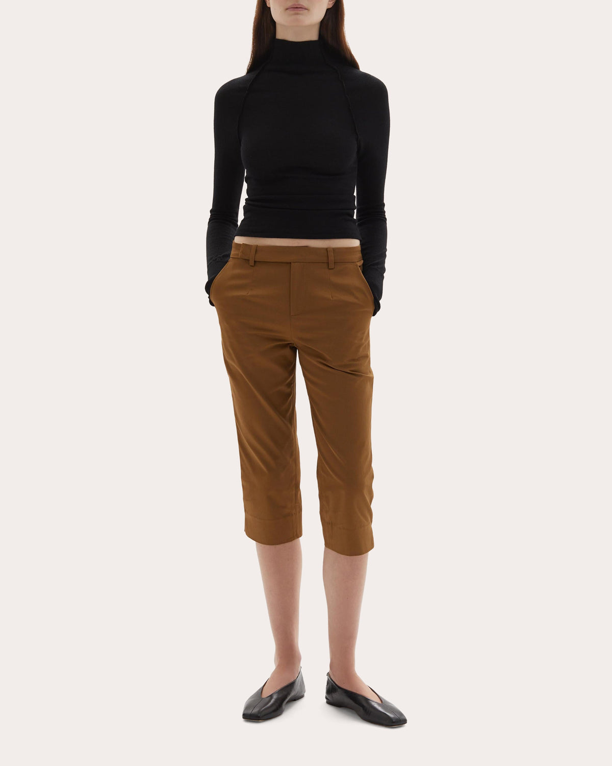 Sara Cotton Mid-Rise Capri Pants
