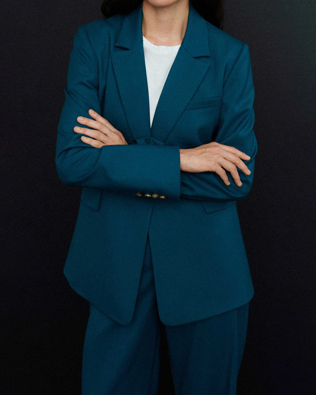 Seasonless Wool Fitted Notch Lapel Blazer