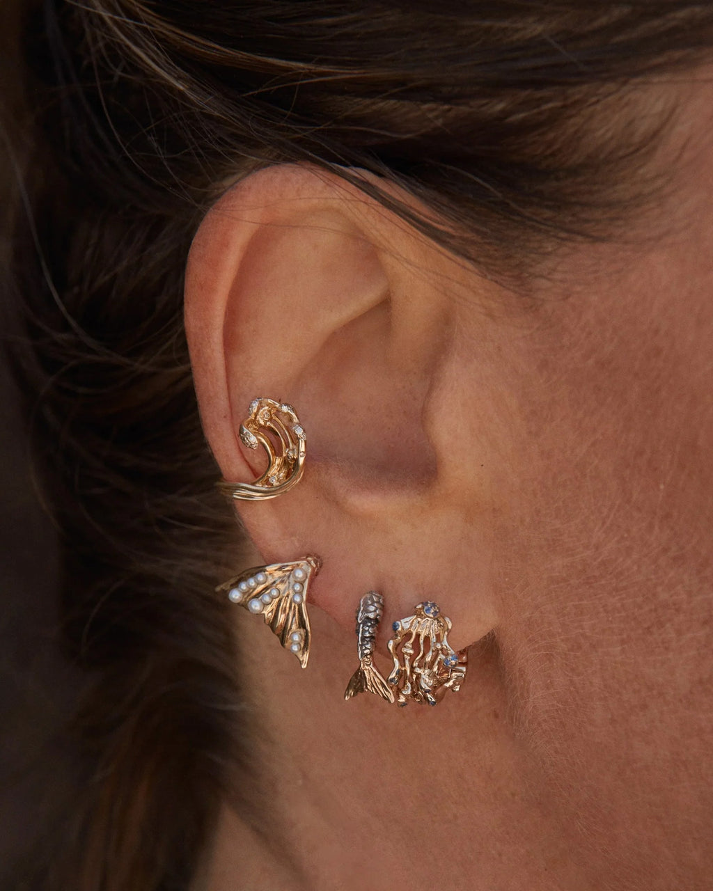 Pearl & 18k Gold Flipper Stud Earring