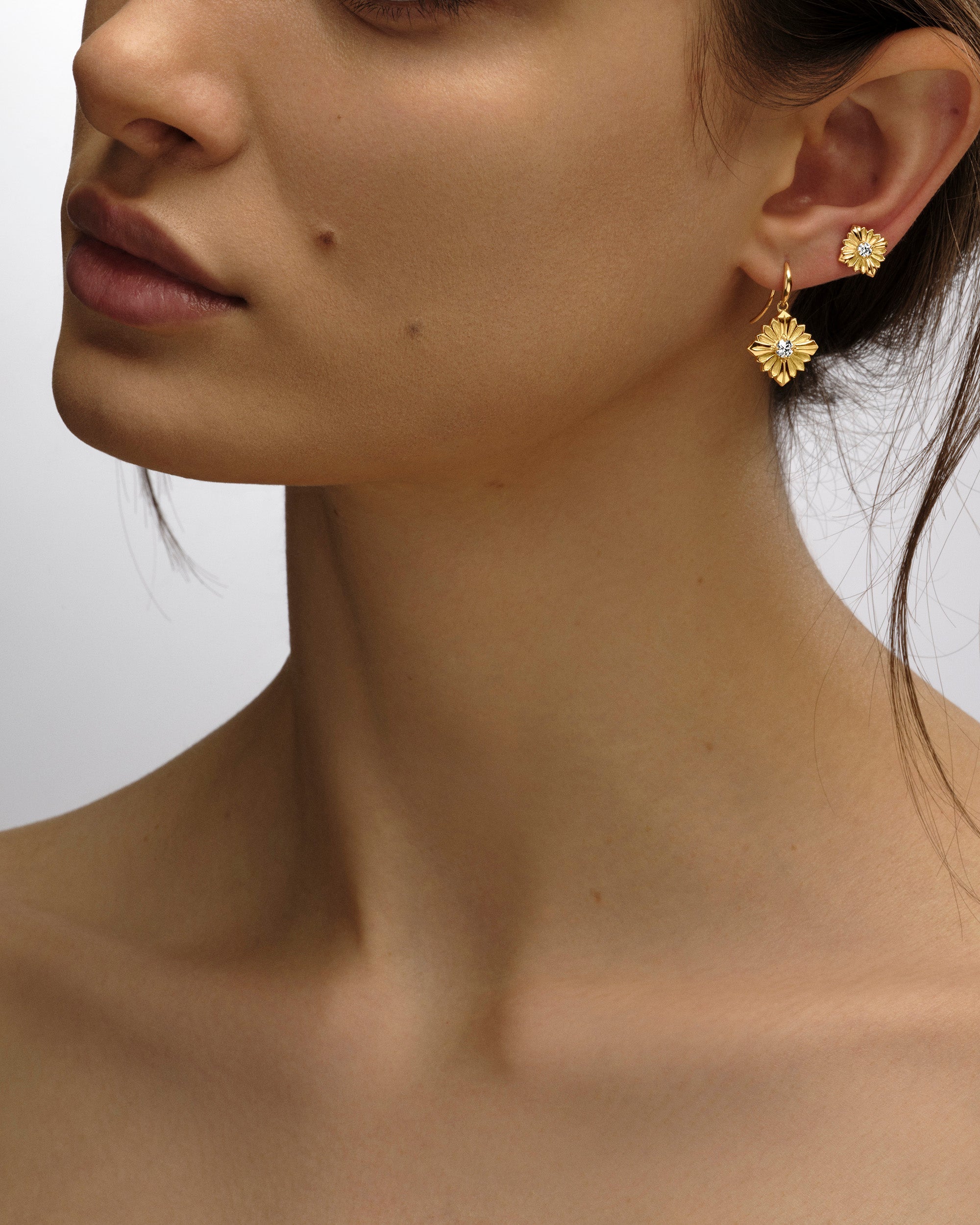 Diamond & 18k Gold Stamp Stud Earrings