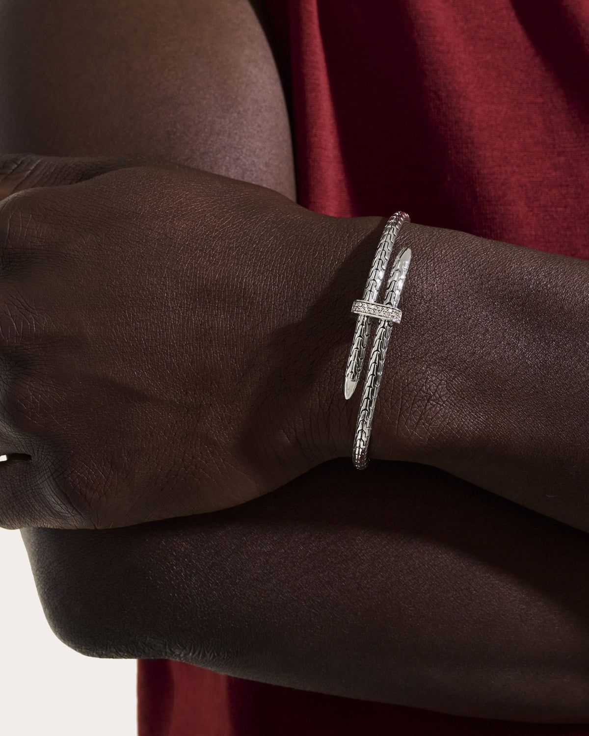 Diamond Spear Flex Cuff