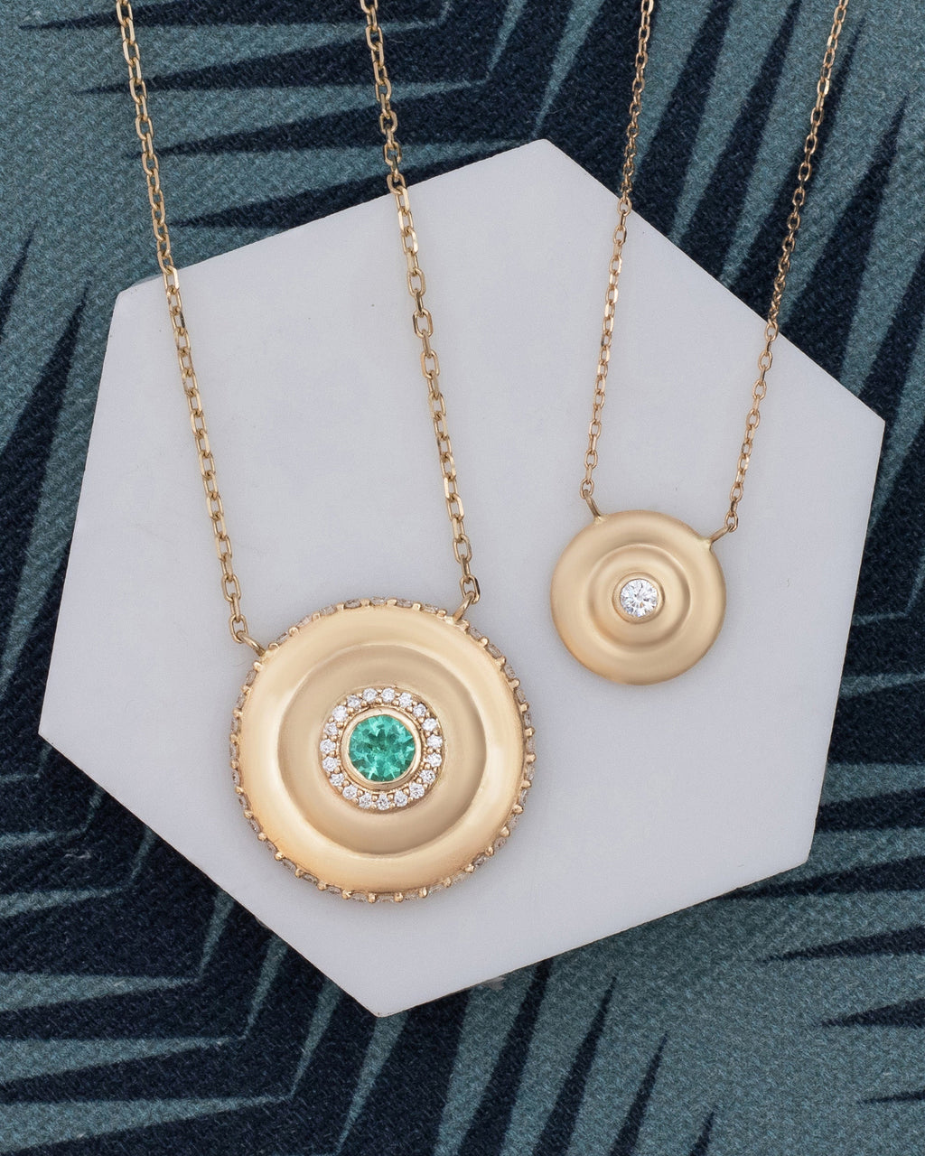 Diamond & 14k Gold Small Evolve Disc Pendant Necklace