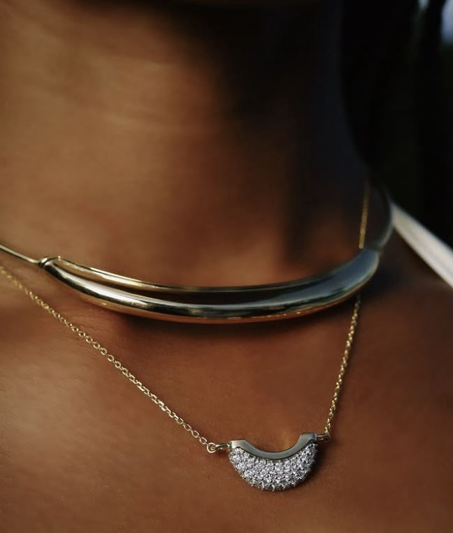 Diamond & 18k Gold Mini Luna Pavé Pendant Necklace