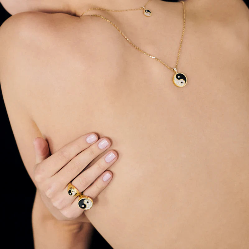 Diamond & 18k Gold Small Yin Yang Signet Ring