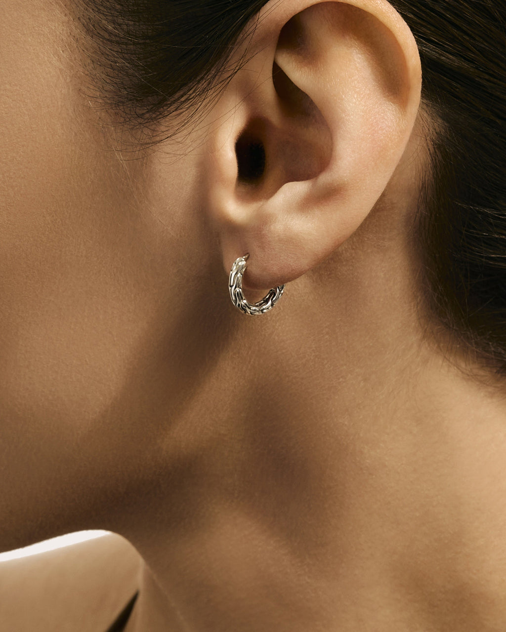 JH Essential Hoop Earrings