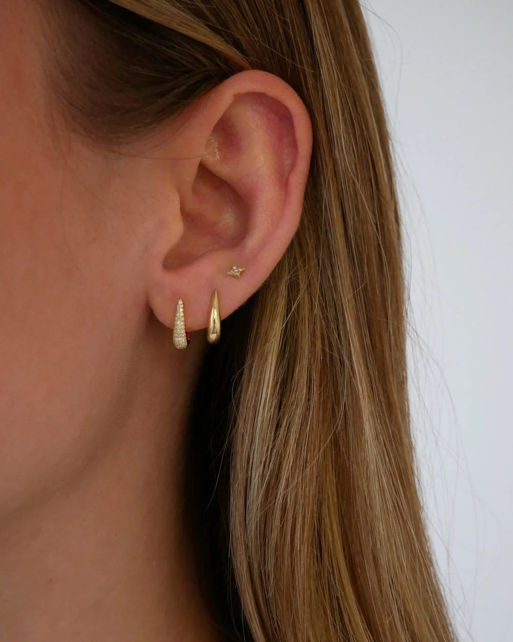 14k Gold Mini Maeve Huggie Earrings