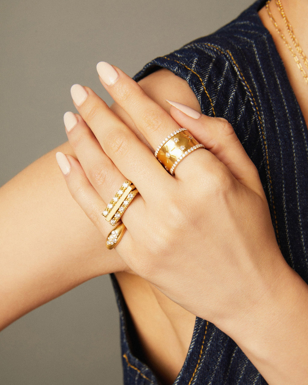Diamond & 18k Gold Circle of 5ths Bar Ring