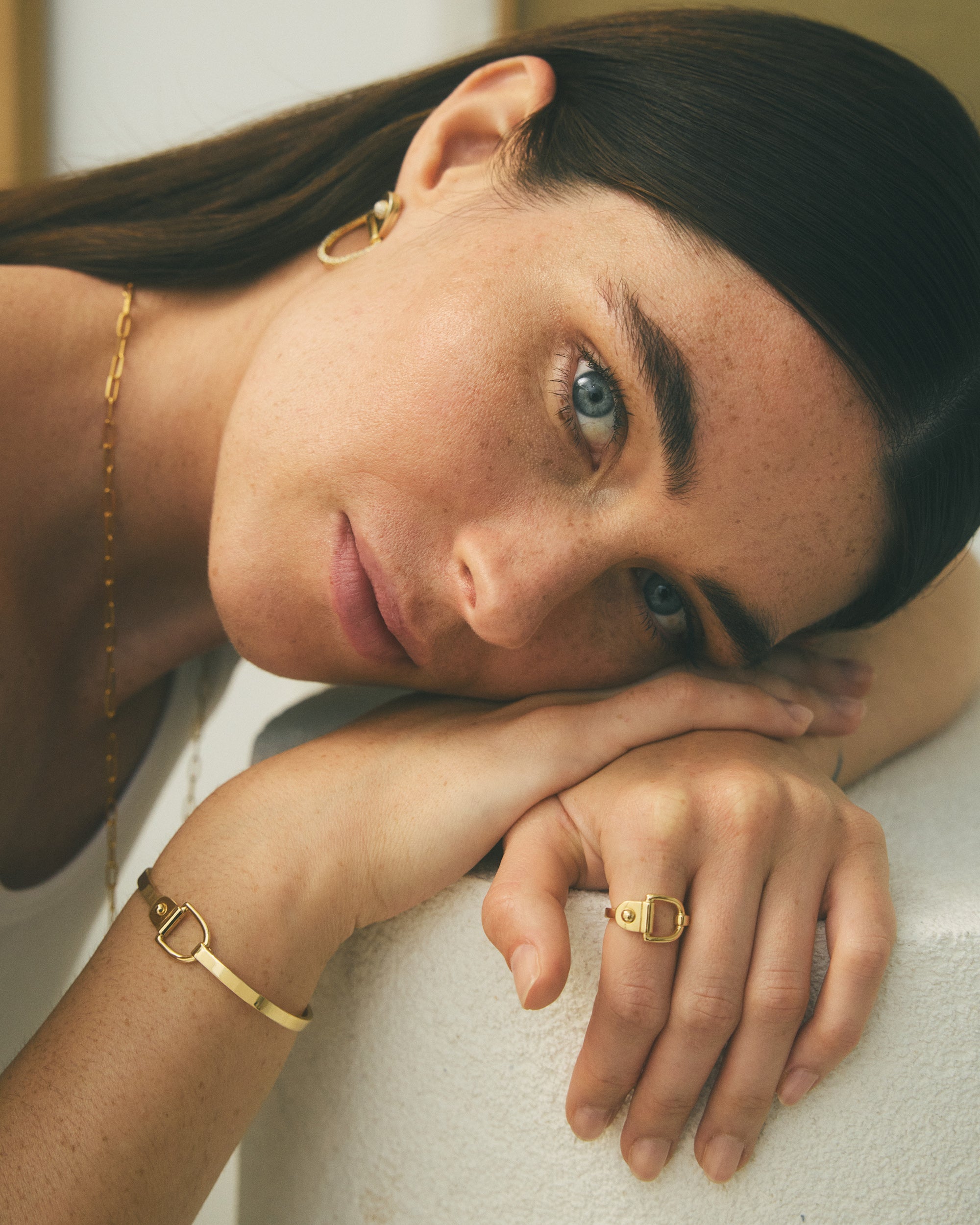 18k Gold Rivet Ring