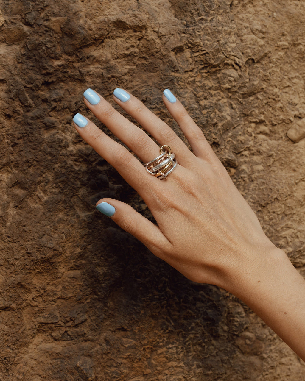 18k Gold Tri-Tone Leo Ring
