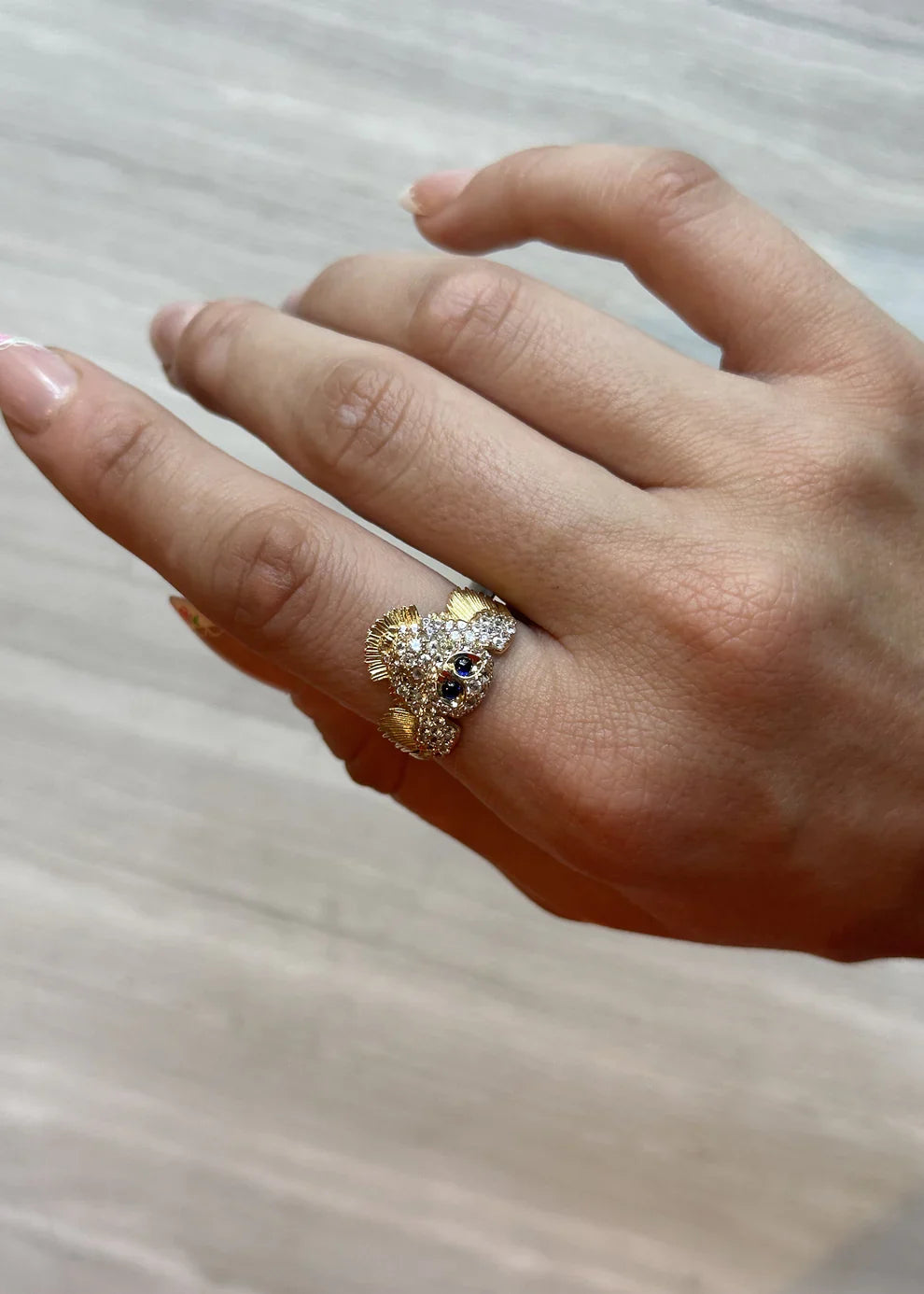 Owl 18K Gold Sapphire Ring