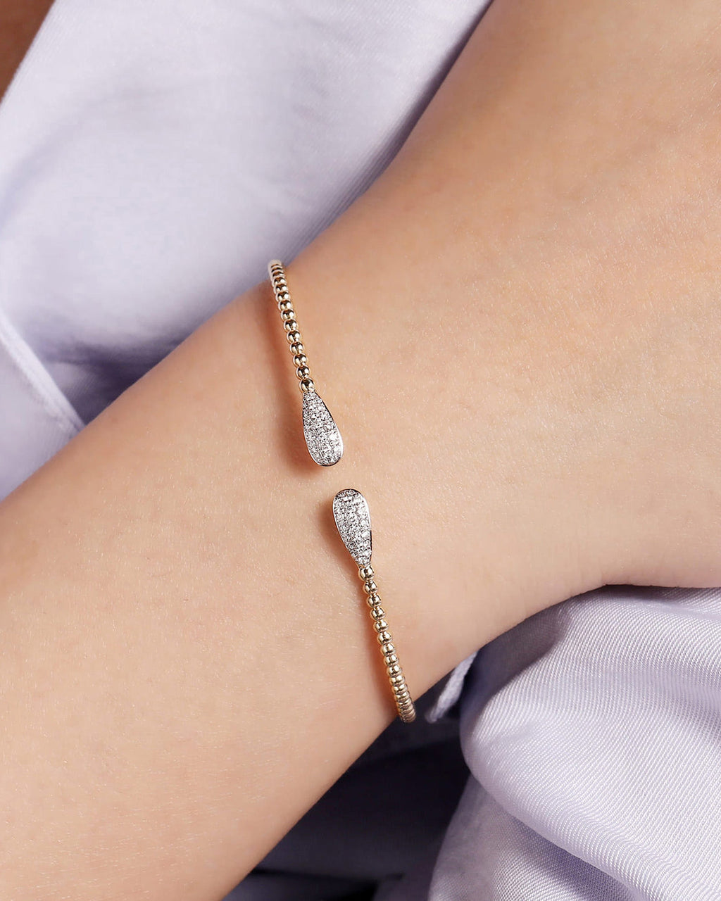 Diamond & 14k Gold Bujukan Teardrop Cuff