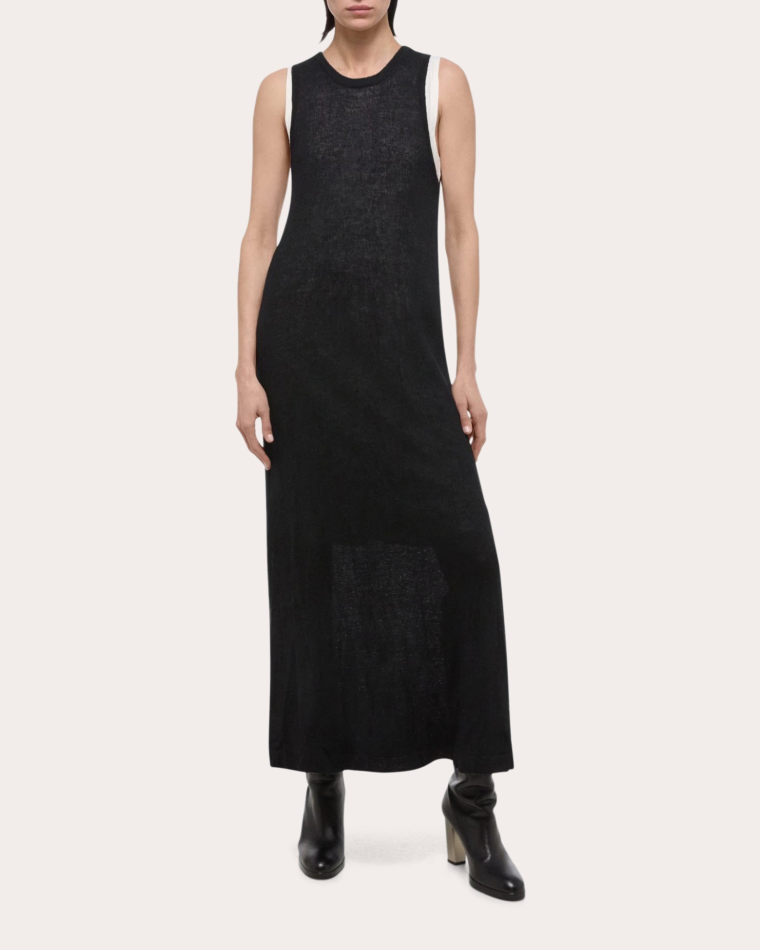 Sleeveless Crushed Knit Maxi Dress