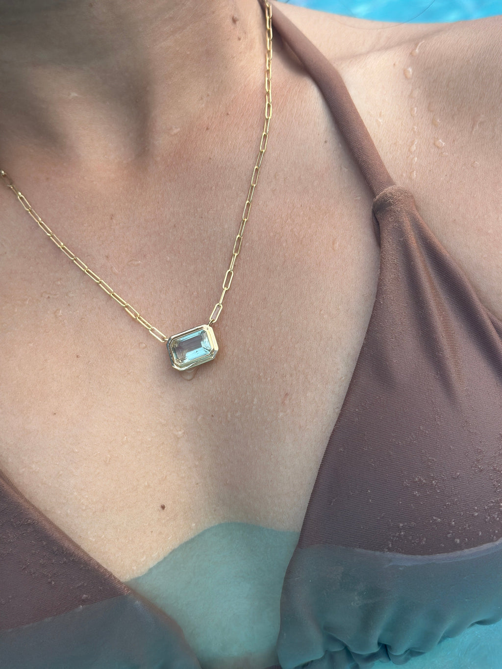 Manhattan Prasiolite Emerald Cut Bezel Pendant in 18K Yellow Gold