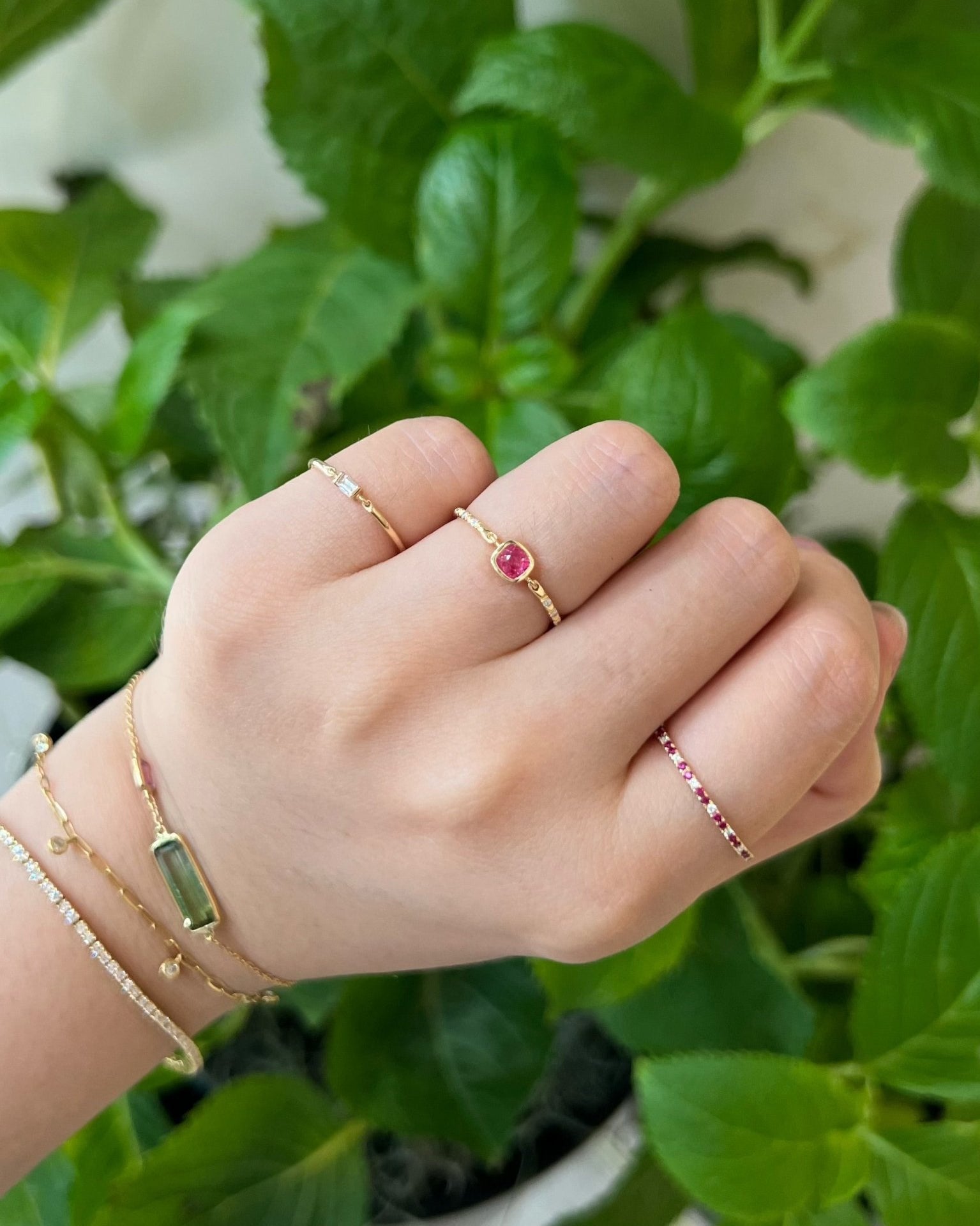 Jedi Spinel & Diamond Petite Circle Ring
