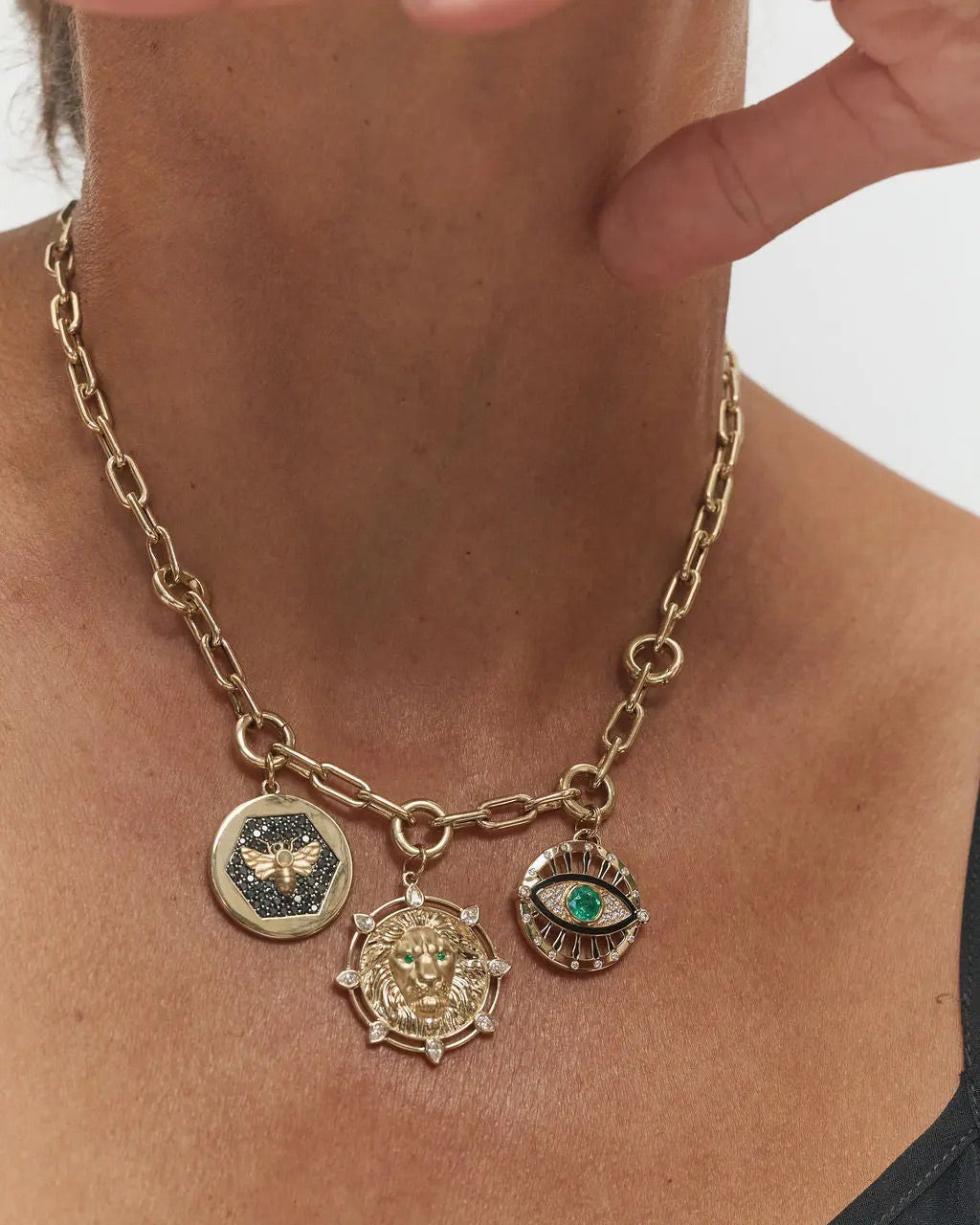 Black Diamond Pavé Bee Pendant