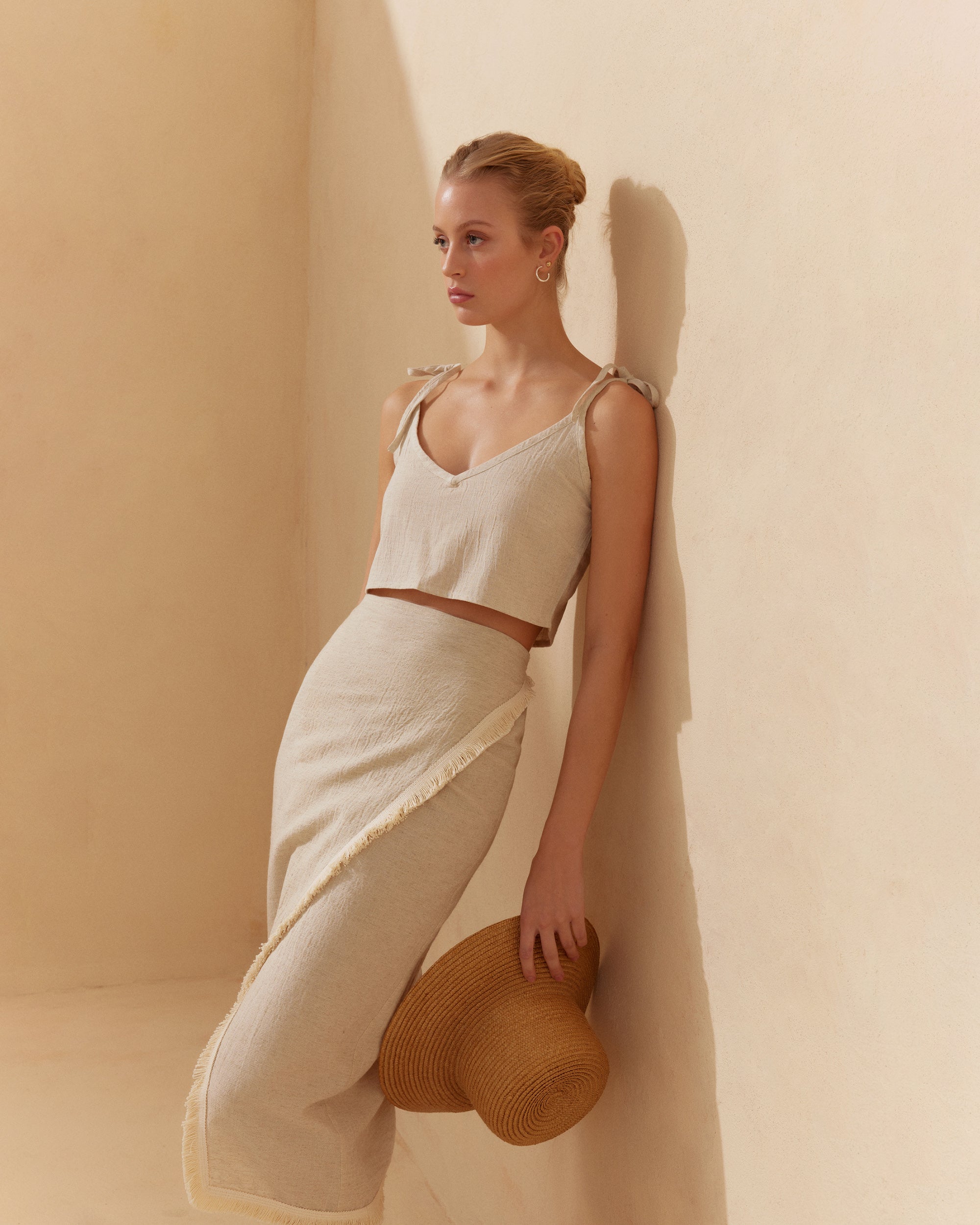 Barley Cropped Cotton-Linen Blend Top