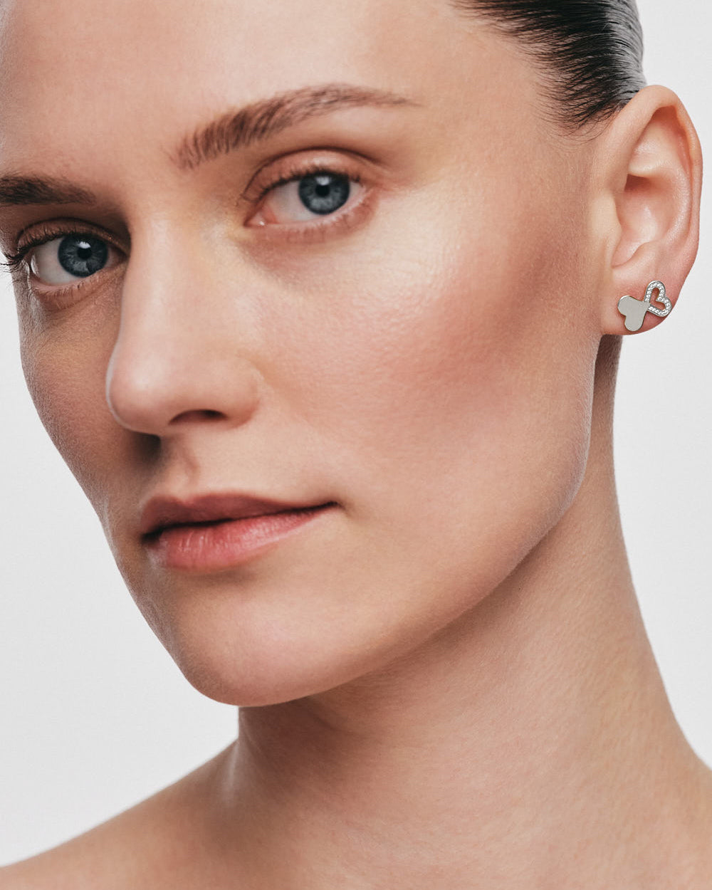 Diamond Outline Duo Heart Stud Earrings