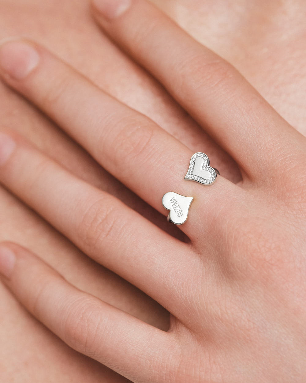 Diamond Outline Duo Heart Ring