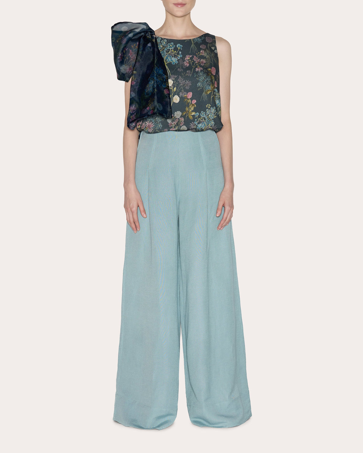 Timeless Linen Pleated Wide-Leg Pants