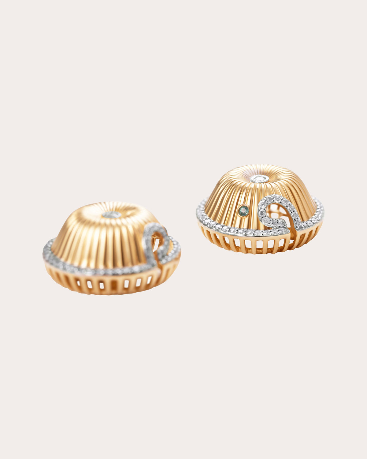 Diamond Spora Fungheon Stud Earrings