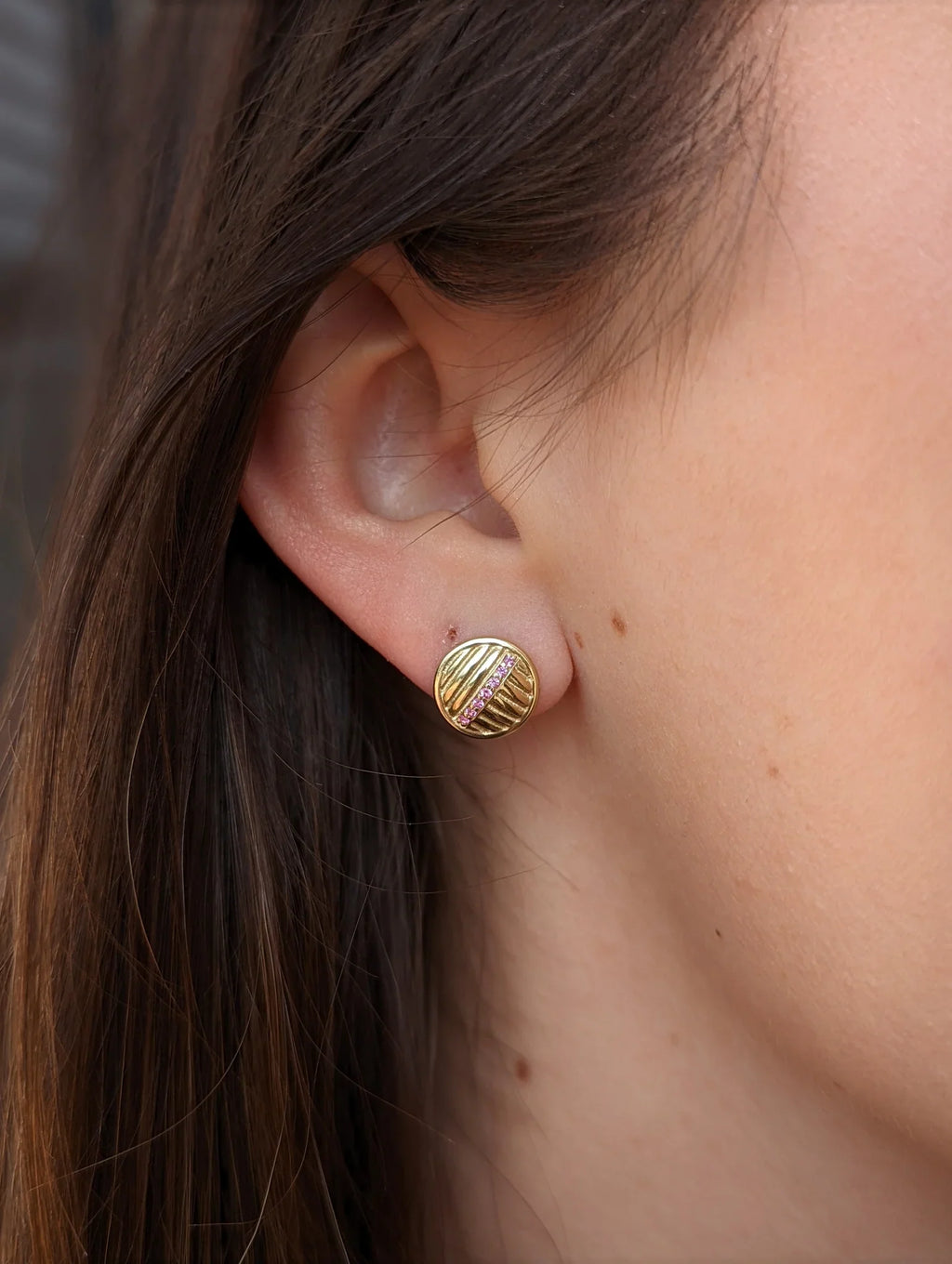 Diamond & 14k Gold Found Ribbed Stud Earrings