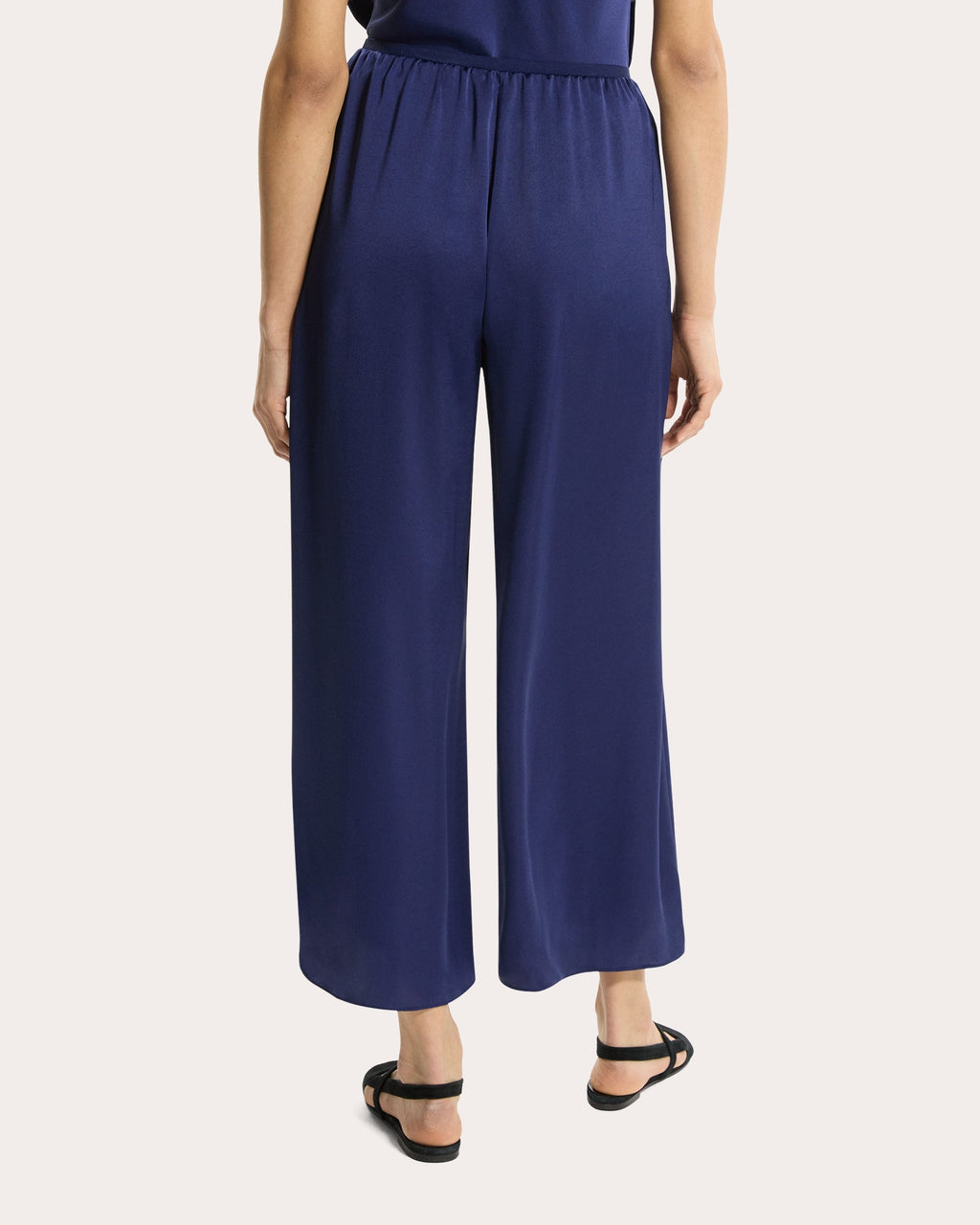 Satin Fluid Cropped Pants