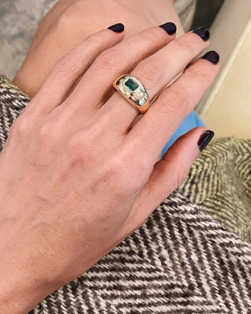 Emerald & 14k Gold Medium Balloon Ring