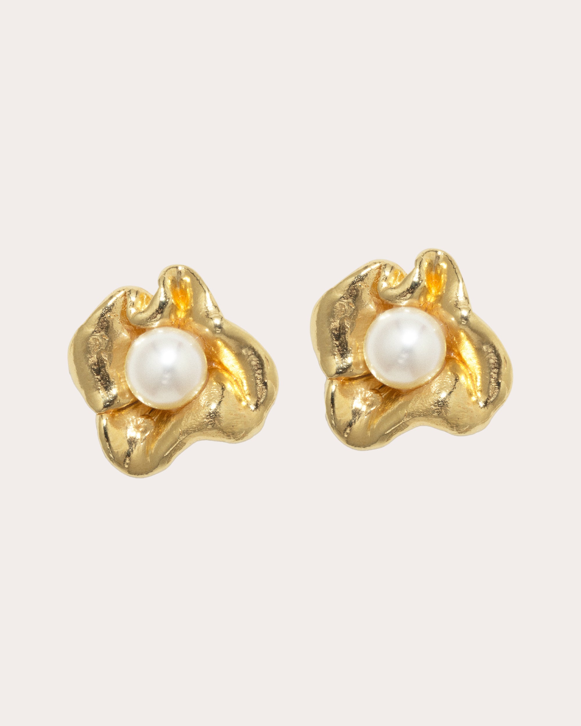Freshwater Pearl Unity Stud Earrings