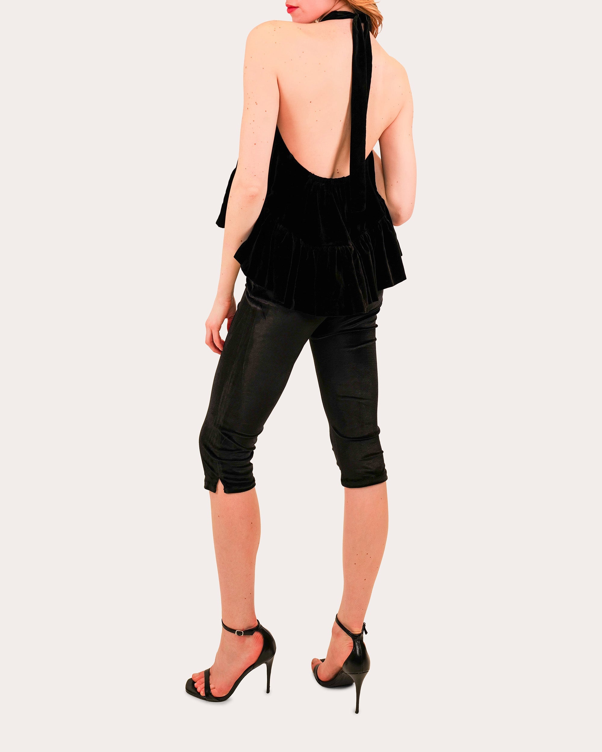 Shreya Velvet Capri Pants