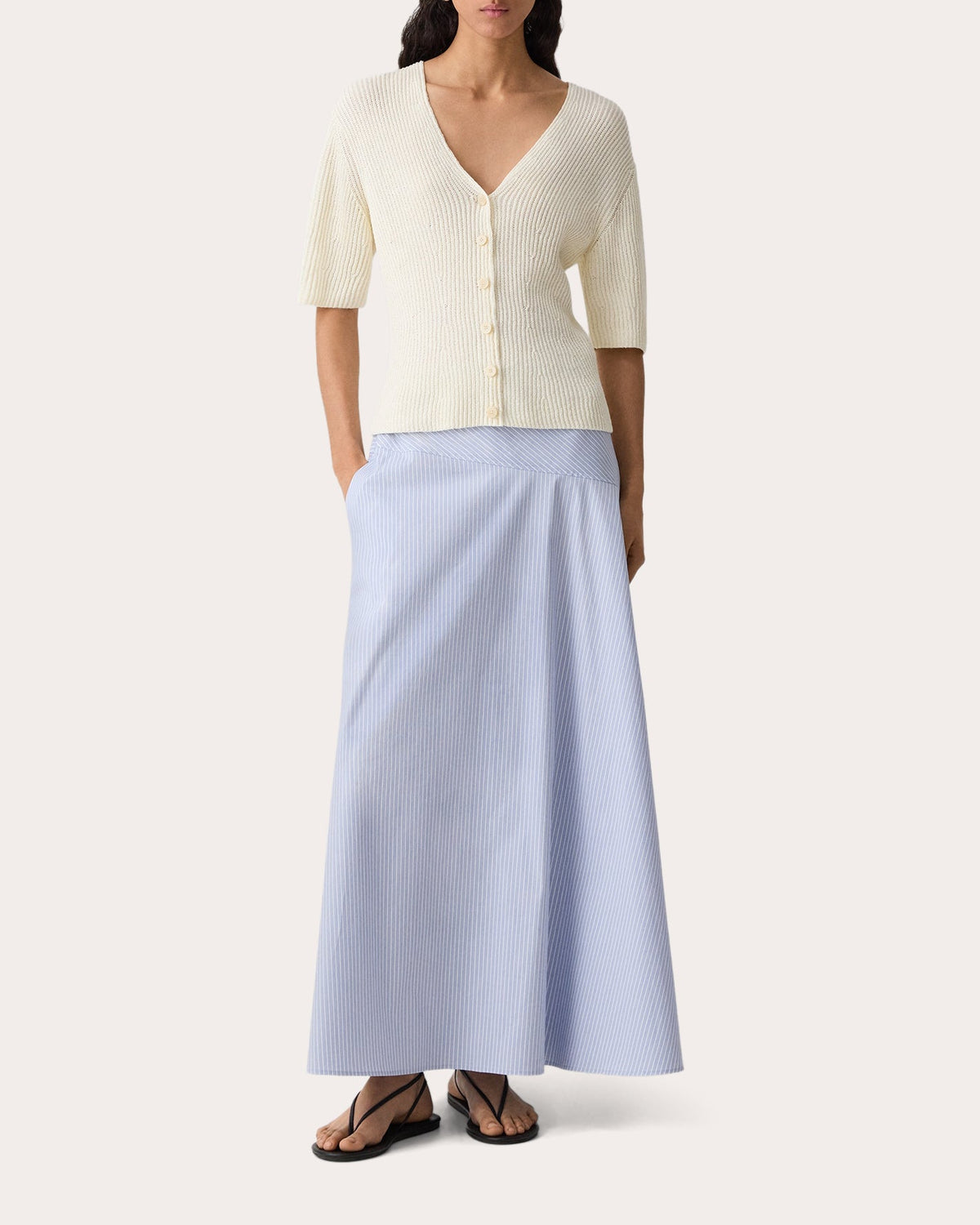 Knit Shaped V-Neck Cardigan