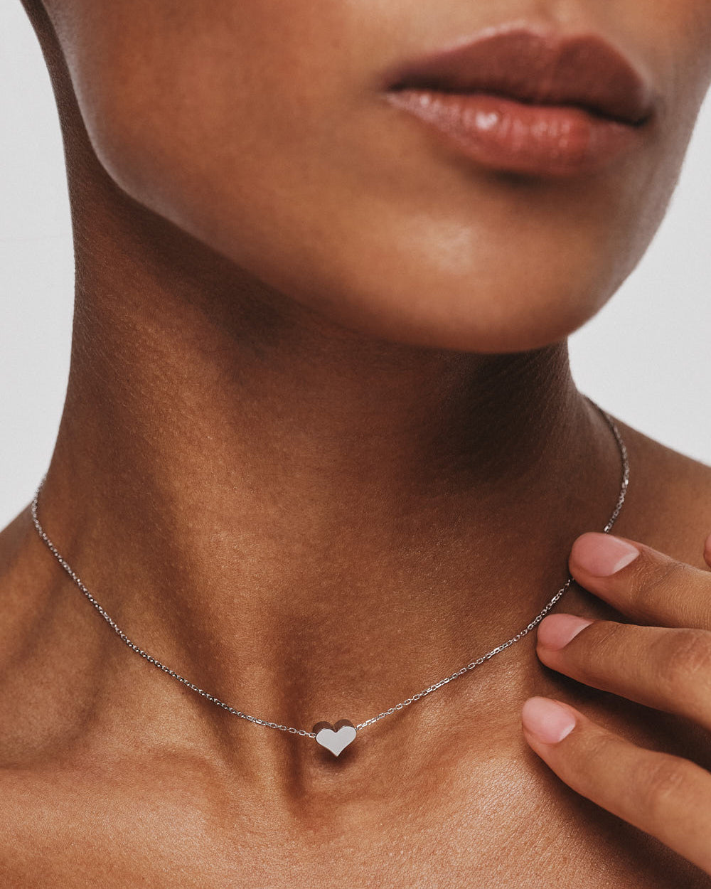 18k White Gold Heart Pendant Necklace