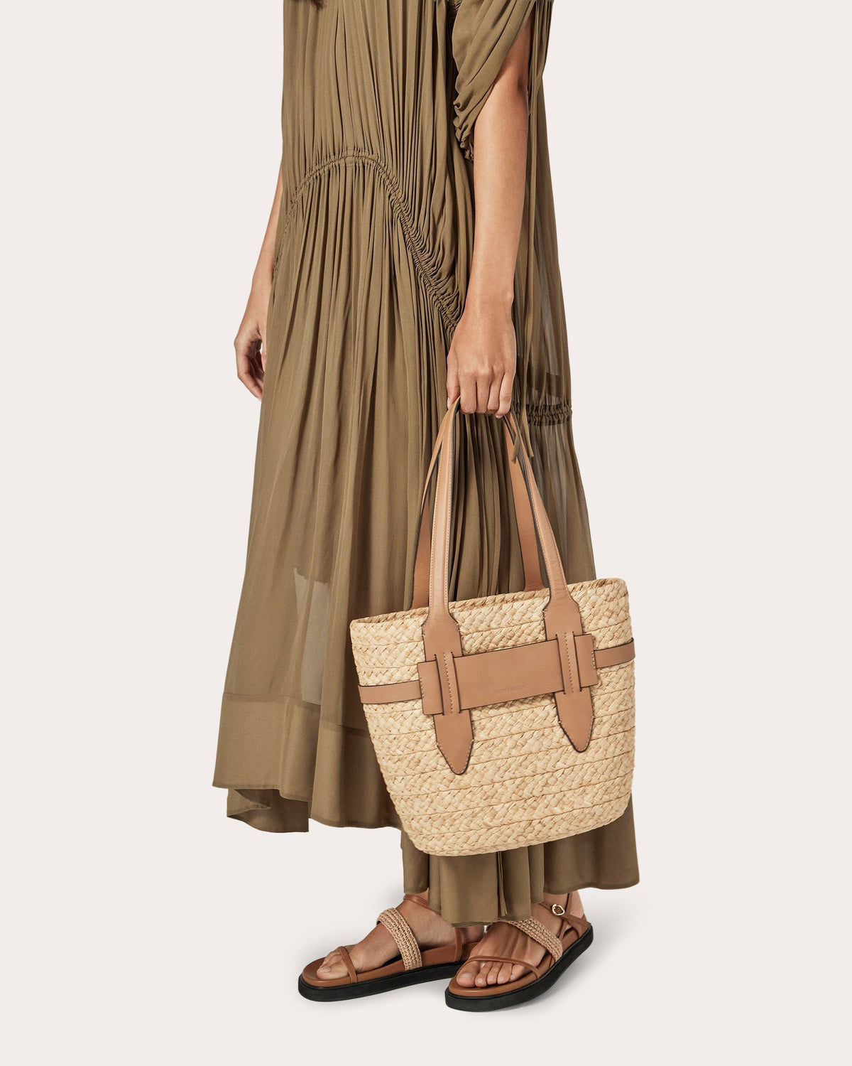 Lipari Woven Raffia Medium Tote