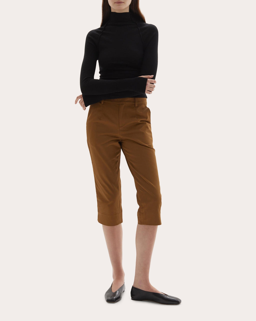 Sara Cotton Mid-Rise Capri Pants
