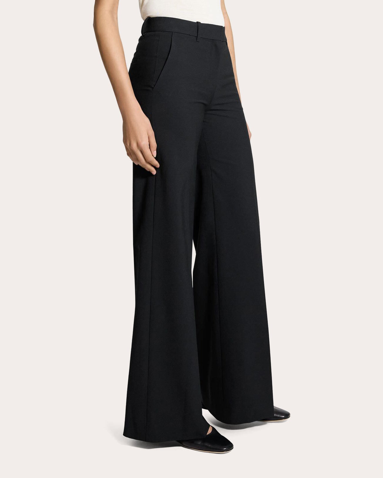 Fluid Wool Creased Flare Trousers