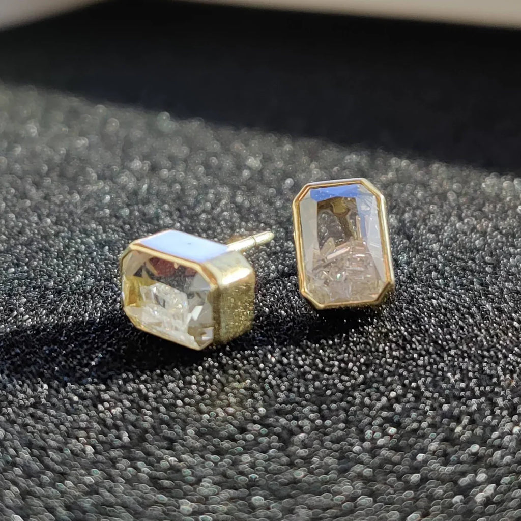Diamond & 18k Gold Esmeralda Shaker Stud Earrings