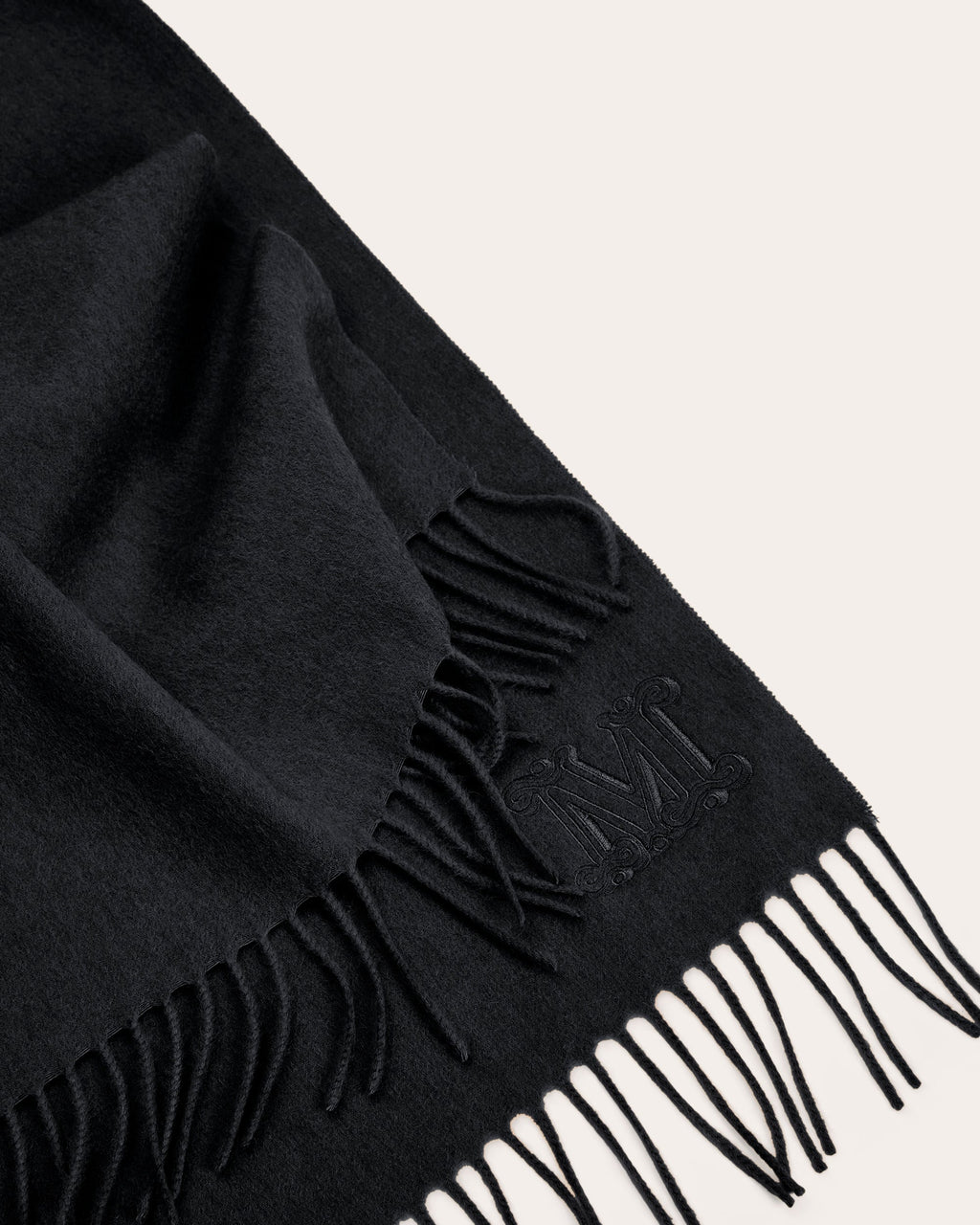 002 BLACK